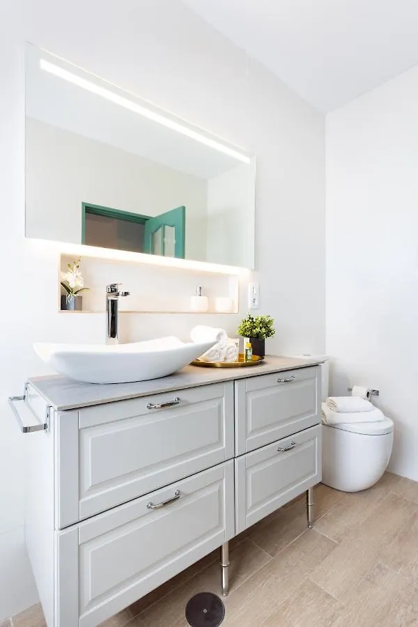 Home2Book Urban Chic Sebastian Santa Cruz de Tenerife Spain
